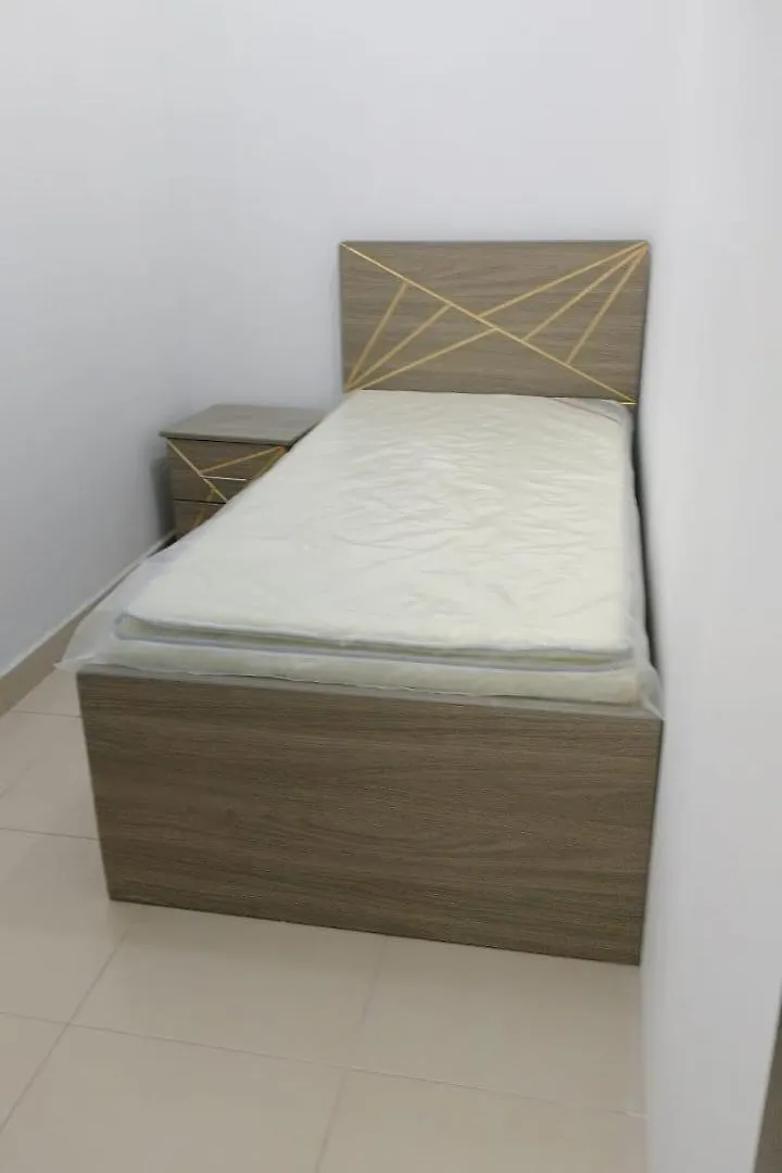 Hostel Charming Private Room - Female Only Sharjah