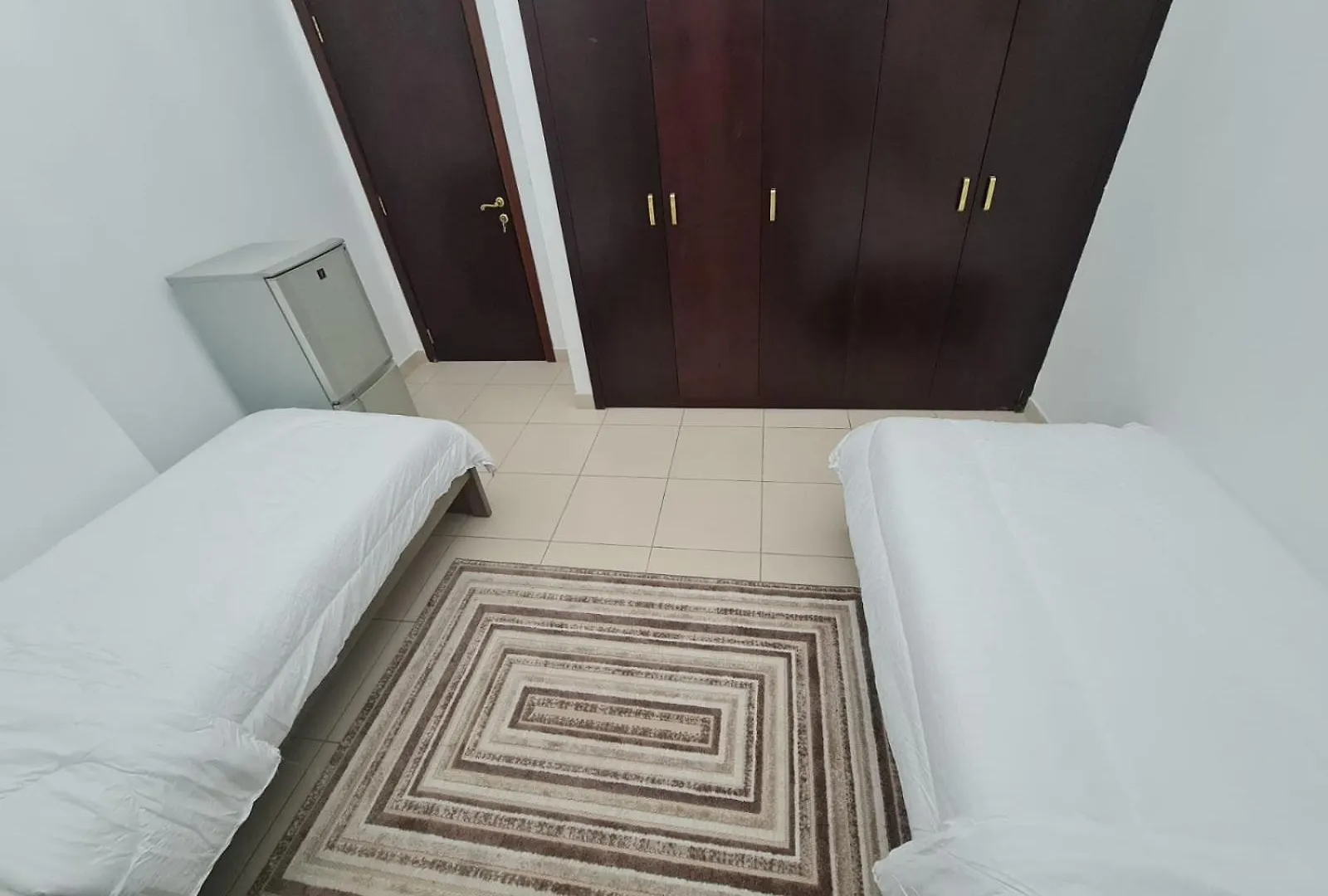 Charming Private Room - Female Only Sharjah