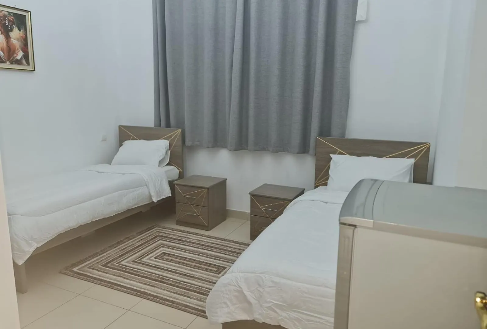 Hostel Charming Private Room - Female Only Sharjah