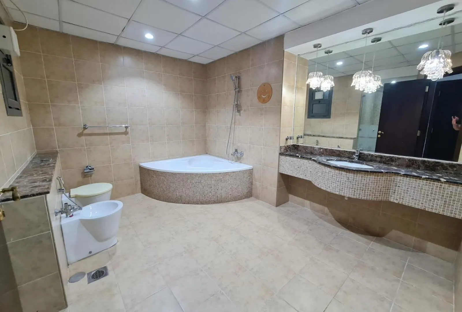Hostel Charming Private Room - Female Only Sharjah
