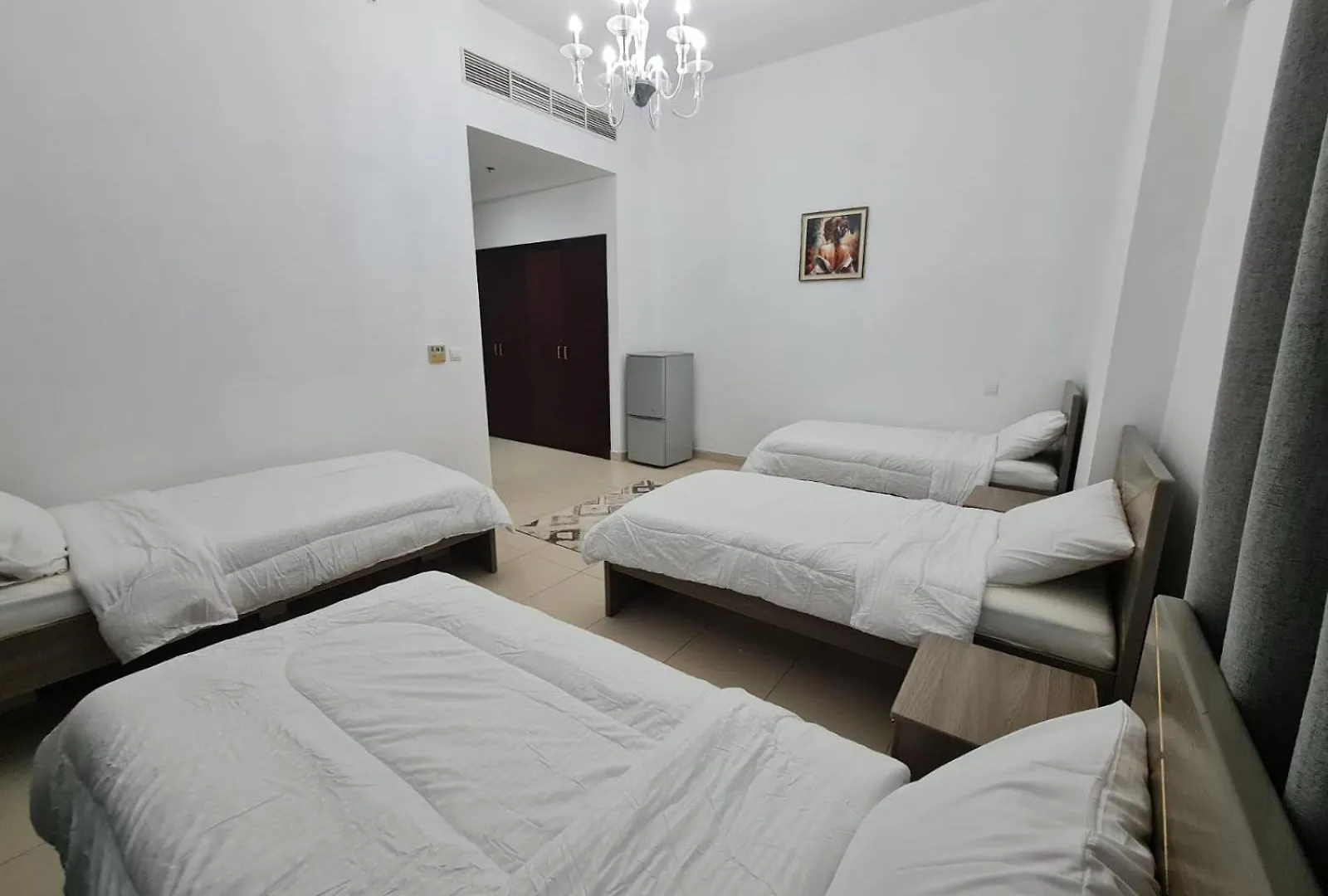 Charming Private Room - Female Only Sharjah